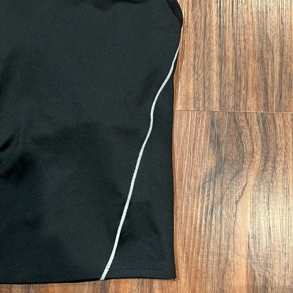 Adidas Aeroready Cropped Top/Bra - Picture 5 of 10